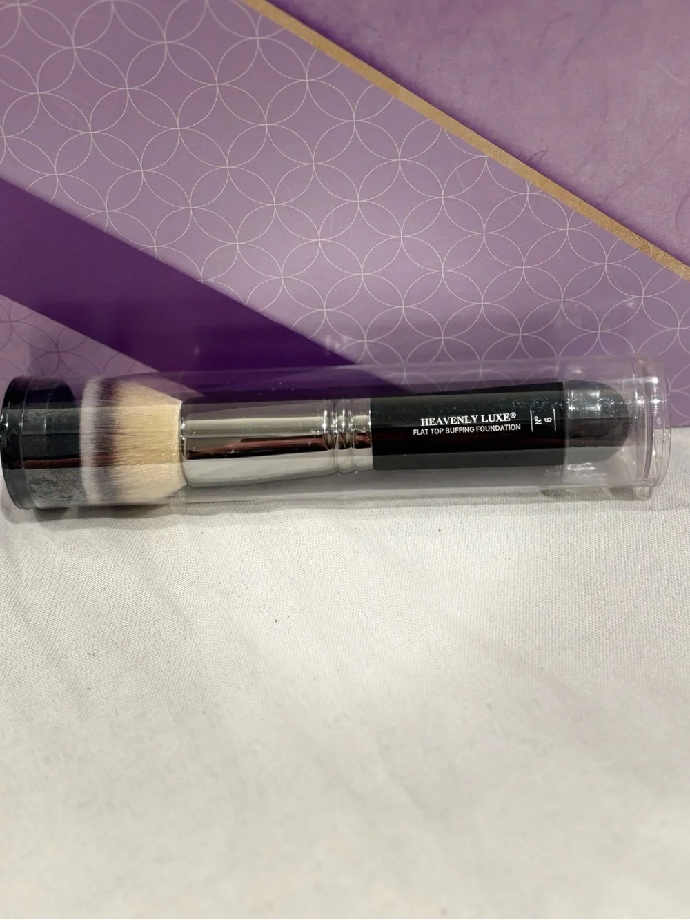 IT Cosmetics Heavenly Luxe Flat Top Buffing Foundation Brush #6 NEW